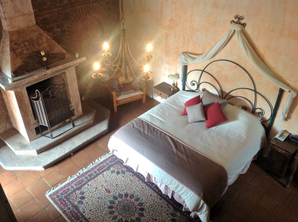 Hotel La Casona De Антигуа-Гватемала Номер фото