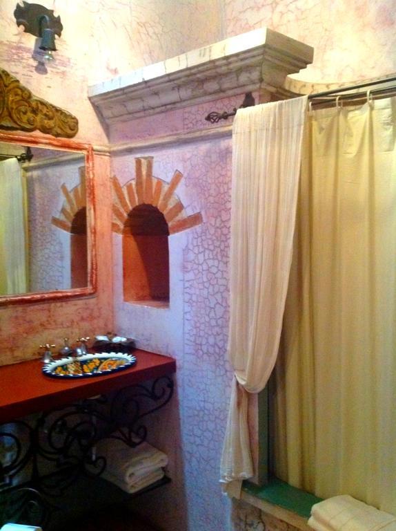 Hotel La Casona De Антигуа-Гватемала Номер фото