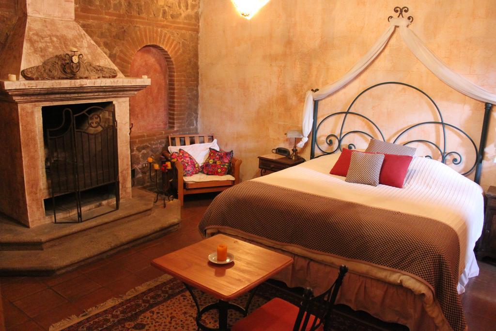 Hotel La Casona De Антигуа-Гватемала Номер фото